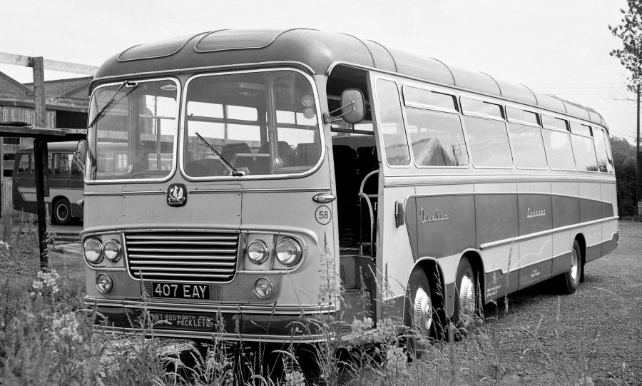 Bedford VAL14 Yeates Fiesta (C51F) '1963